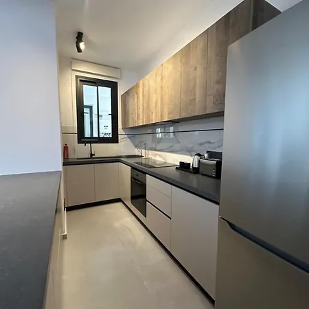 204 Lux Level2 Tower 206 Nikosia