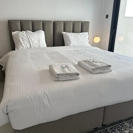 Διαμέρισμα 204 Lux Level2 Tower 206