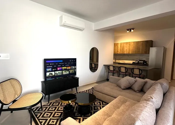 Διαμέρισμα 204 Lux Level2 Tower 206 *